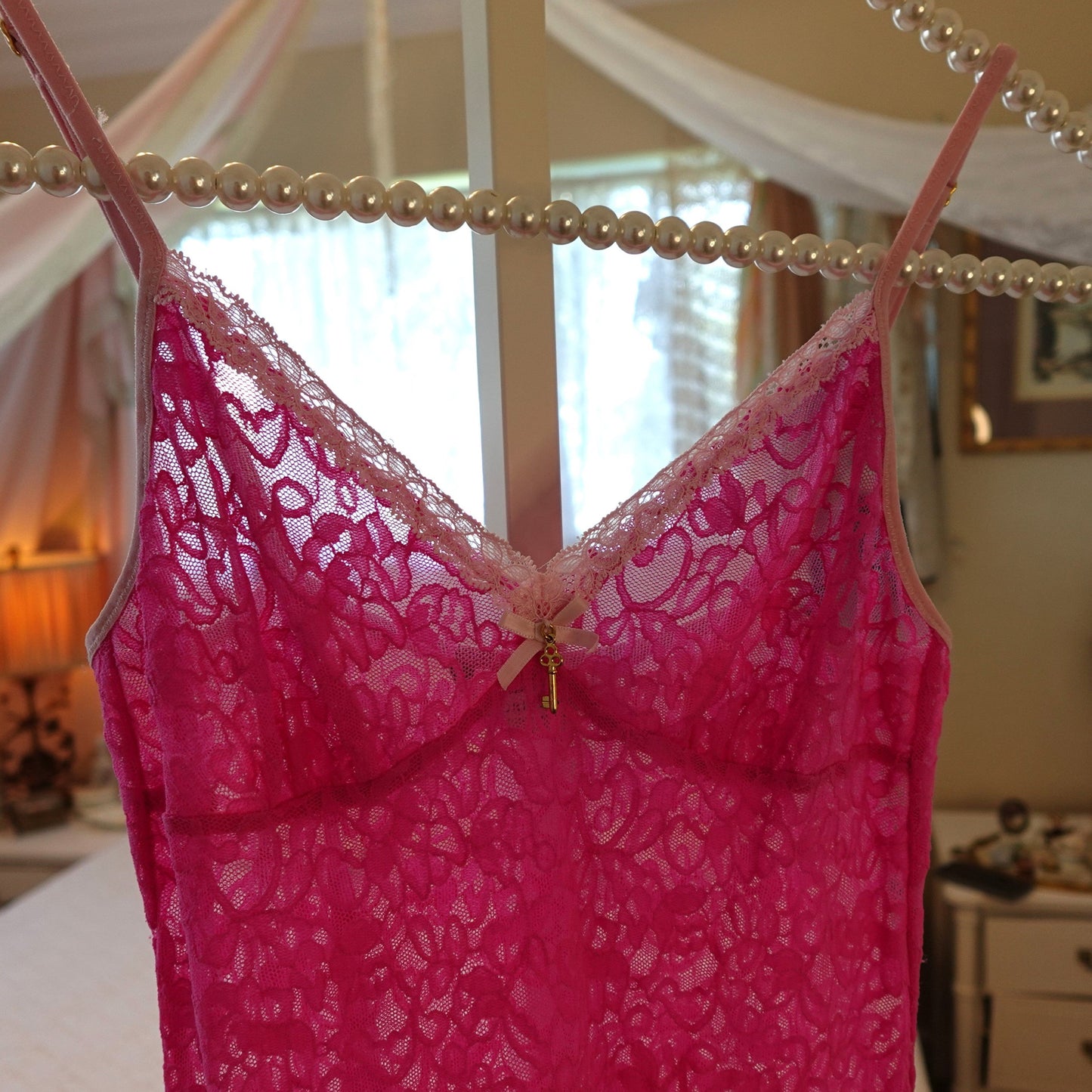 2009 Victoria's Secret Lacey Ruffle Slip