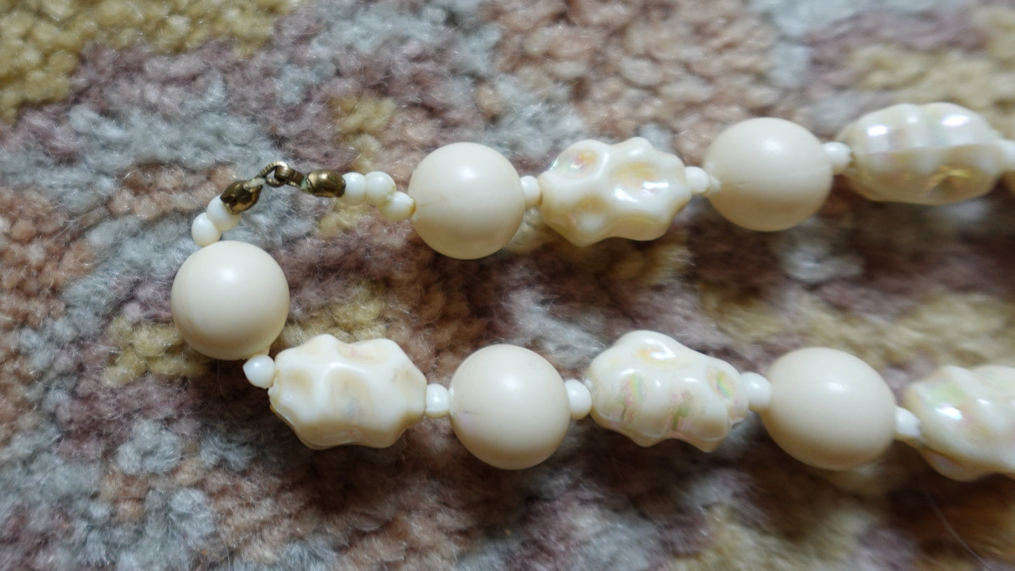 Vintage Baroque & Round Bead Necklace