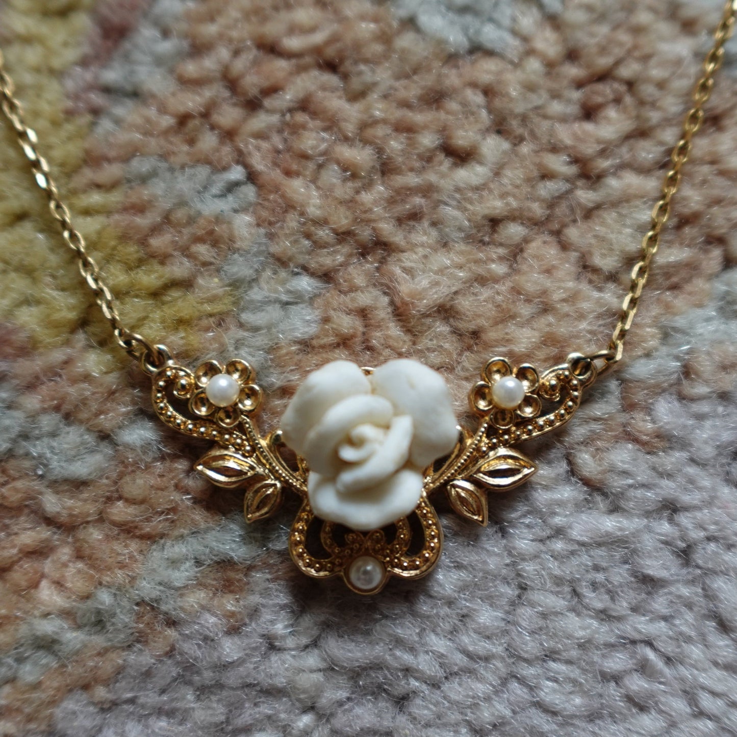 Gold Tone Sculpted Rose Necklace